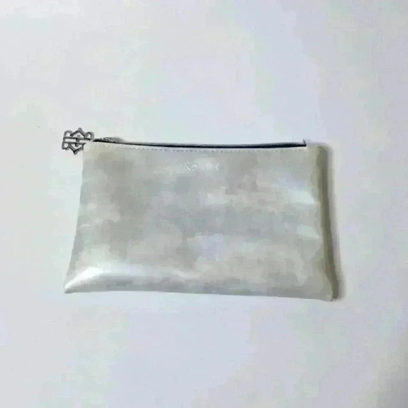 ReVive Makeup pouch 👝 - Picture 1 of 7